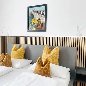 https://apstay-serviced-apartments-city-center-free-parking.graz-austria-hotels.com